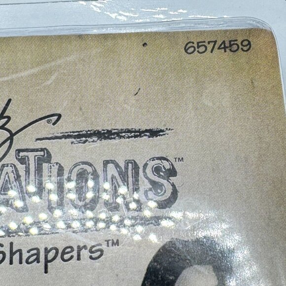 Tim Holtz Sizzix Movers & Shapers Mini Cat & Raven Magnetic Die Set - Picture 5 of 5